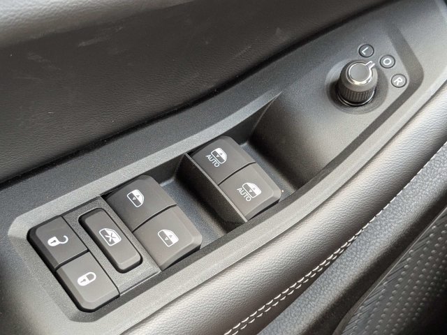 New 2026 Jeep Grand Cherokee Altitude AWD/4WD image 23