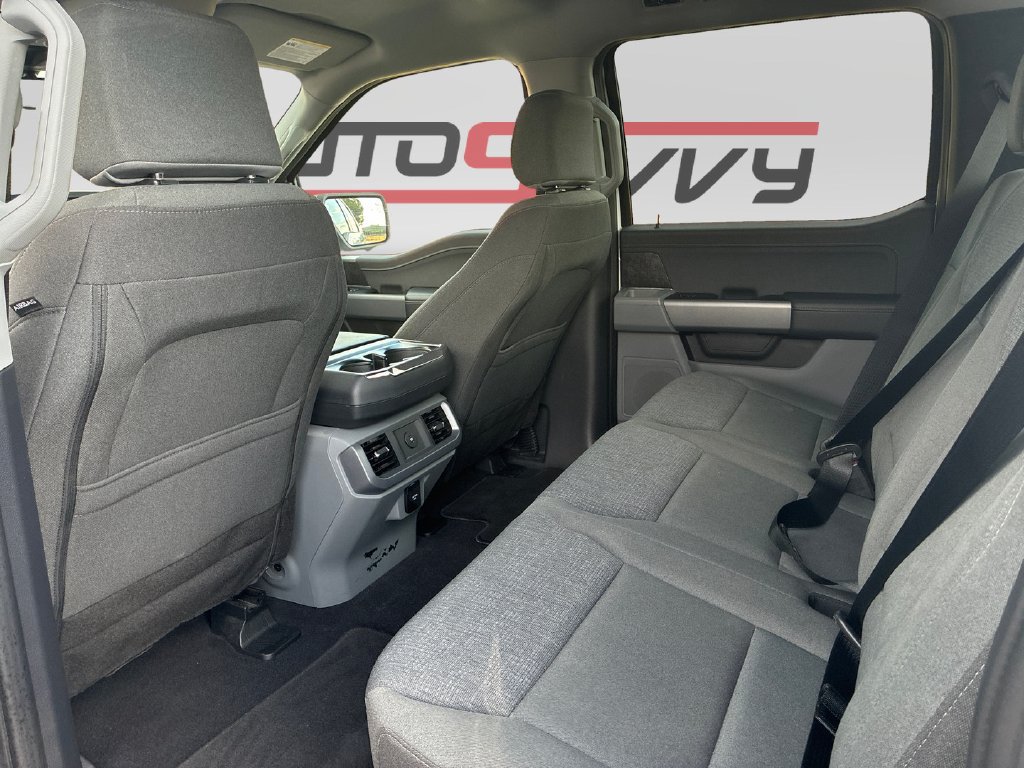Used 2025 Ford F150 Lightning XLT AWD/4WD image 16