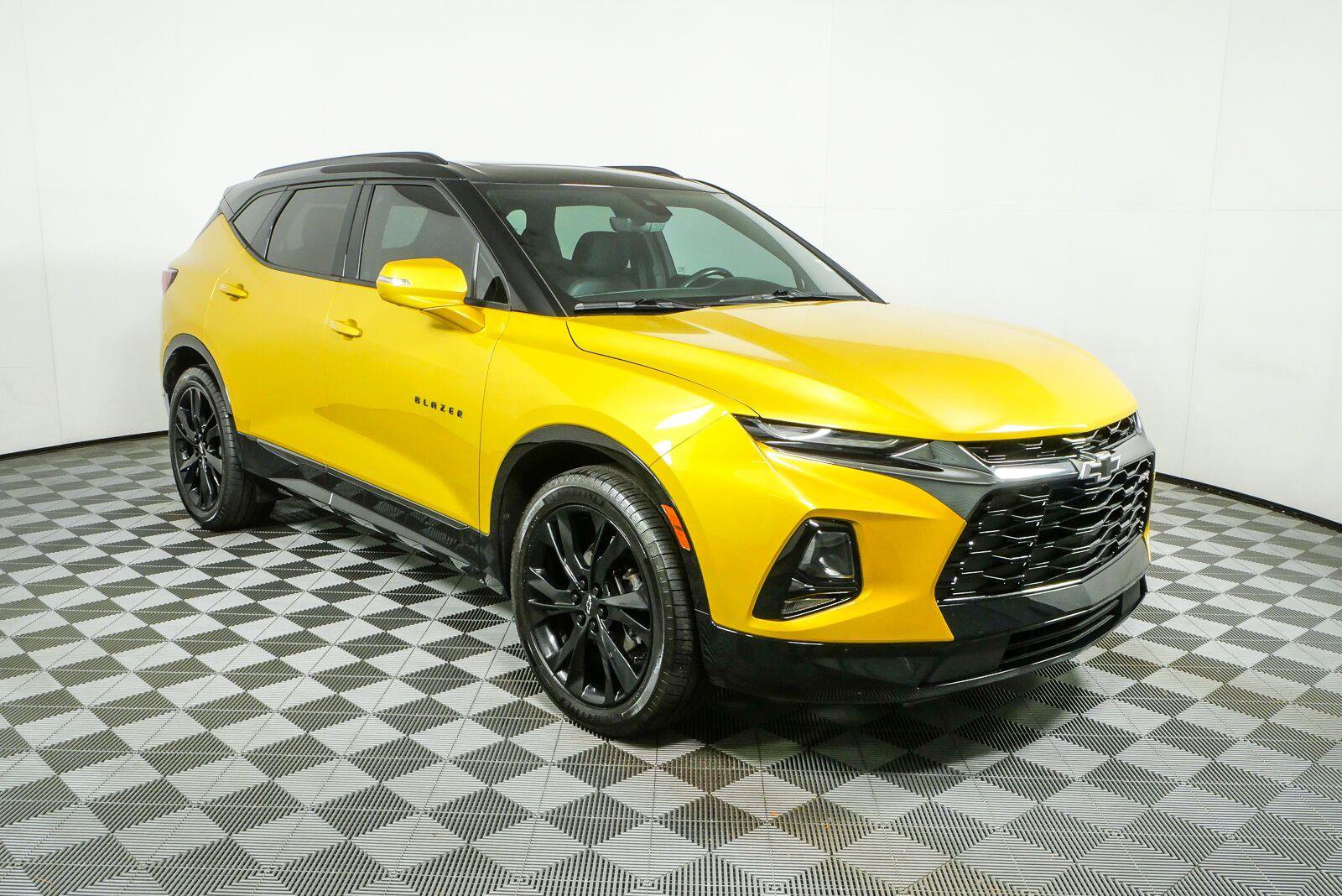 Used 2022 Chevrolet Blazer RS w/ Enhanced Convenience Package FWD image 1