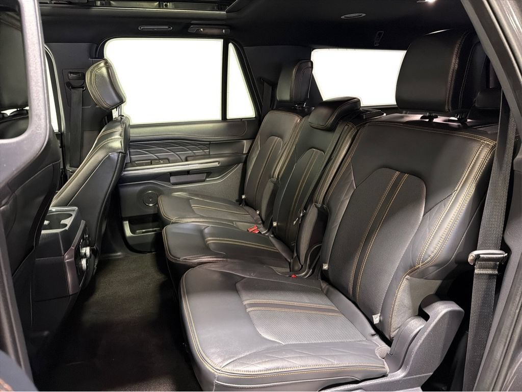 Used 2022 Ford Expedition Max Platinum AWD/4WD image 8