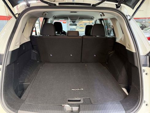 Used 2026 Nissan Rogue S AWD/4WD image 7
