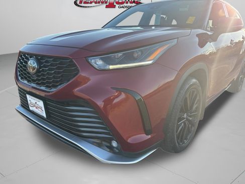 Used 2023 Toyota Highlander XSE image 46