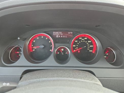 Used 2012 GMC Acadia SLE image 16