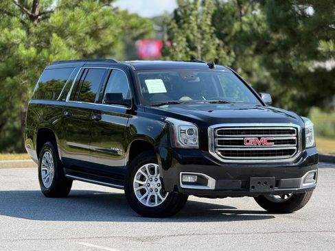 Used 2018 GMC Yukon XL SLT AWD/4WD image 13