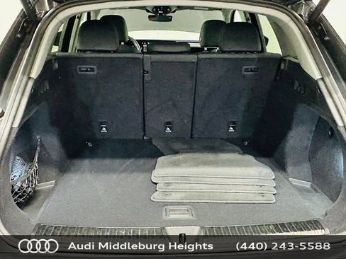 Certified 2025 Audi Q5 Premium AWD/4WD image 29
