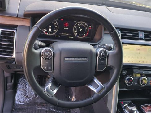 Used 2018 Land Rover Discovery HSE AWD/4WD image 17