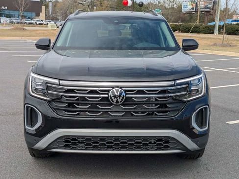 New 2026 Volkswagen Atlas Peak Edition image 9
