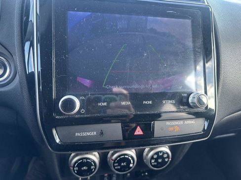 Used 2020 Mitsubishi Outlander Sport SE AWD/4WD image 24