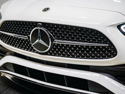 Used 2023 Mercedes-Benz C 300 4MATIC Sedan image 8