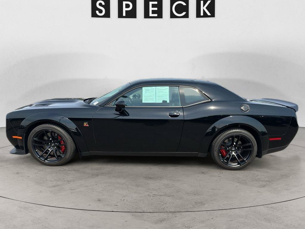 Used 2022 Dodge Challenger R/T Scat Pack RWD image 2
