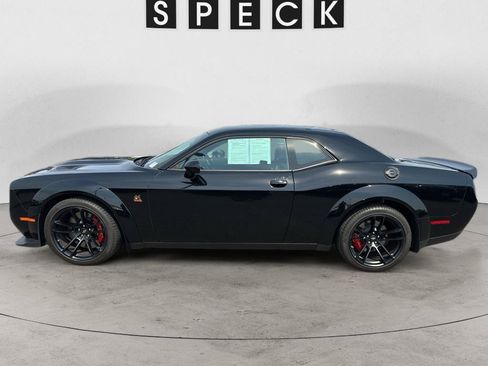 Used 2022 Dodge Challenger R/T Scat Pack RWD image 2