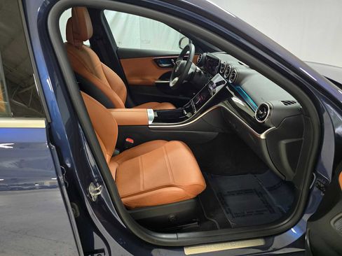 Used 2025 Mercedes-Benz C 300 C 300 image 11
