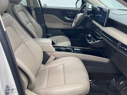 Used 2023 Lincoln Corsair Reserve w/ Equipment Group 201A image 22