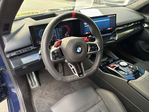 Used 2025 BMW M5 w/ Executive Package AWD/4WD image 21