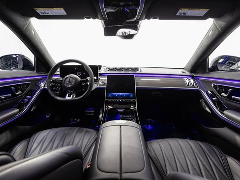 Used 2025 Mercedes-Benz S 63 AMG S image 26