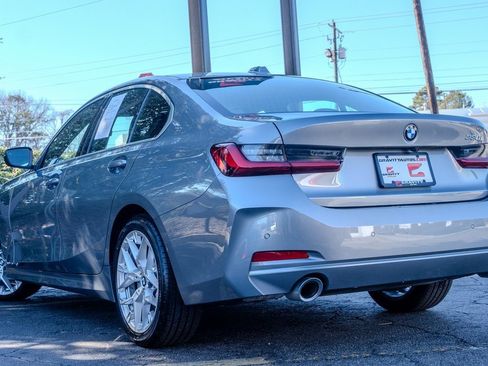 Used 2026 BMW 330i Sedan image 23