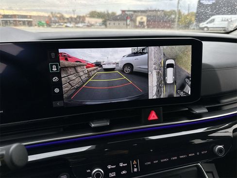 Used 2026 Kia Carnival SX Prestige image 9