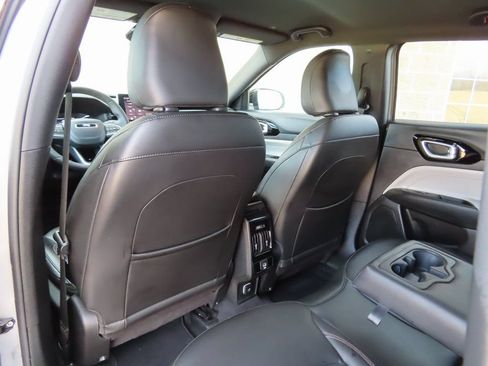 Used 2023 Jeep Compass Limited AWD/4WD image 26