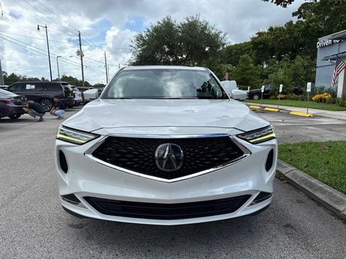 Used 2023 Acura MDX w/ Technology Package FWD image 2