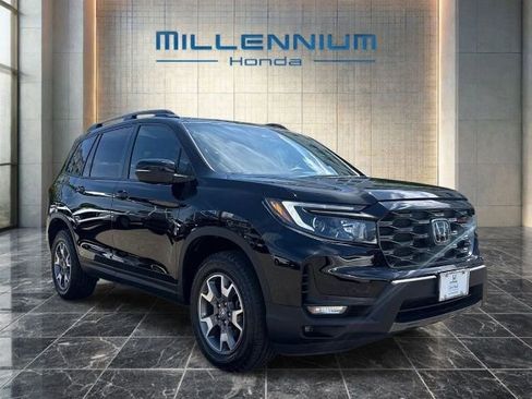 Used 2023 Honda Passport TrailSport image 4