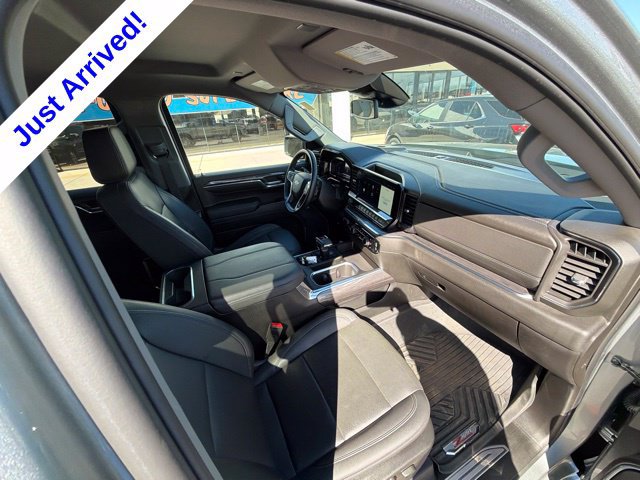 Used 2024 Chevrolet Silverado 1500 LTZ AWD/4WD image 27