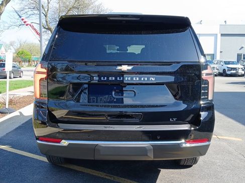 New 2026 Chevrolet Suburban LT AWD/4WD image 29