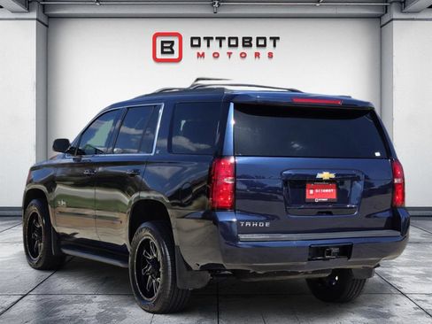 Used 2020 Chevrolet Tahoe LT w/ Texas Edition Package RWD image 3
