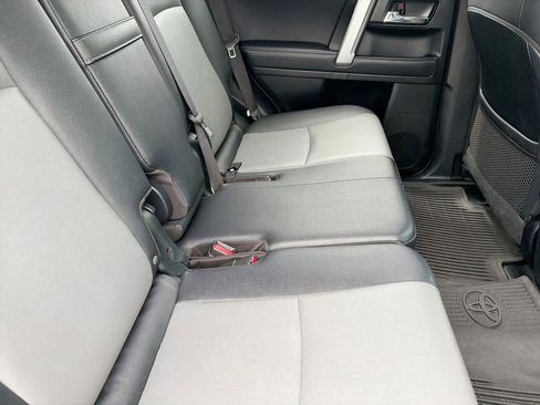 Used 2022 Toyota 4Runner SR5 Premium w/ Moonroof Package RWD image 13