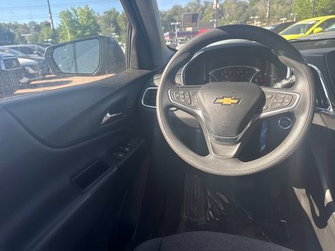 Used 2022 Chevrolet Equinox LT FWD image 25