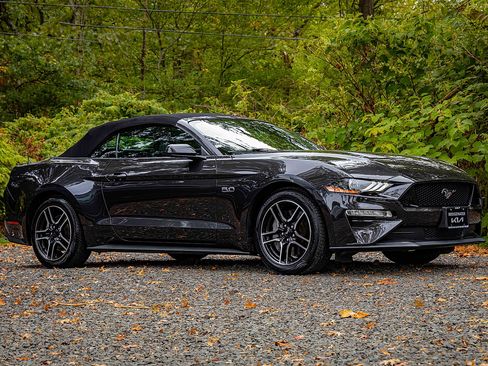 Used 2022 Ford Mustang GT Premium image 20