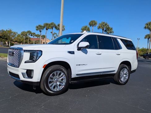 Used 2024 GMC Yukon Denali w/ Advanced Technology Package image 2