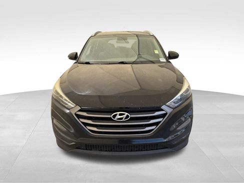 Used 2016 Hyundai Tucson SE w/ Option Group 02 FWD image 4