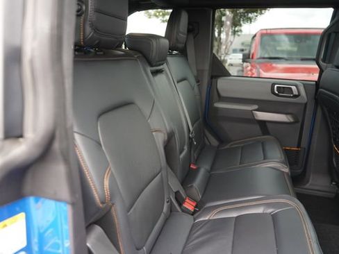 Used 2023 Ford Bronco Badlands image 16