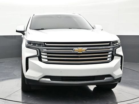 Used 2021 Chevrolet Suburban High Country w/ Premium Package 2 AWD/4WD image 8