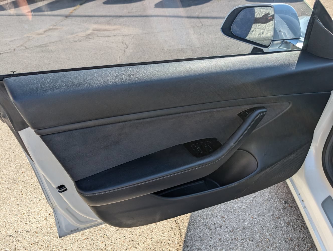 Used 2017 Tesla Model 3 Long Range RWD image 11