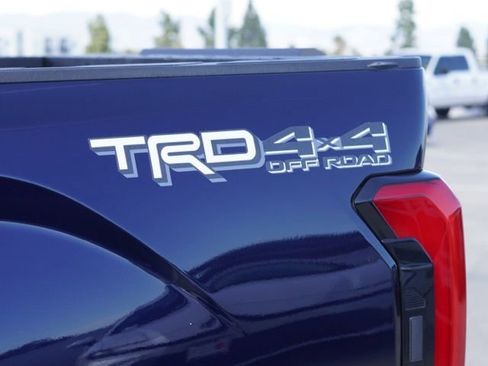 Certified 2022 Toyota Tundra Limited w/ TRD Off-Road Package AWD/4WD image 13