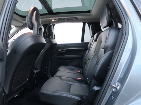Used 2020 Volvo XC90 T5 Momentum image 35