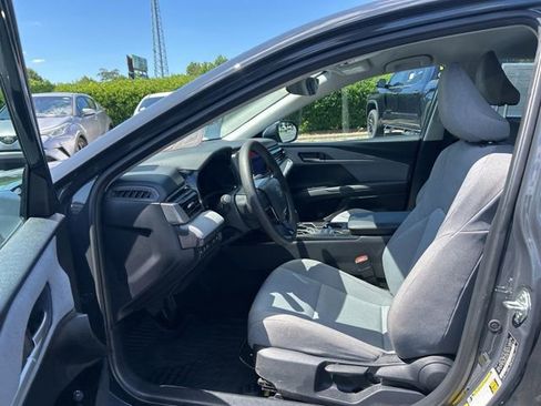 Used 2025 Toyota Camry LE FWD image 15