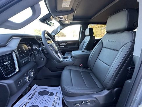 New 2026 GMC Sierra 1500 Denali w/ Denali Reserve Package image 15