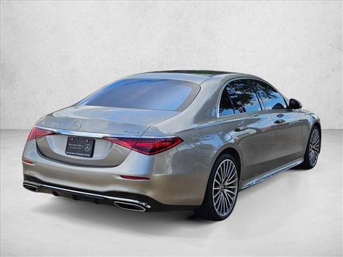 Used 2024 Mercedes-Benz S 580 4MATIC Sedan image 5