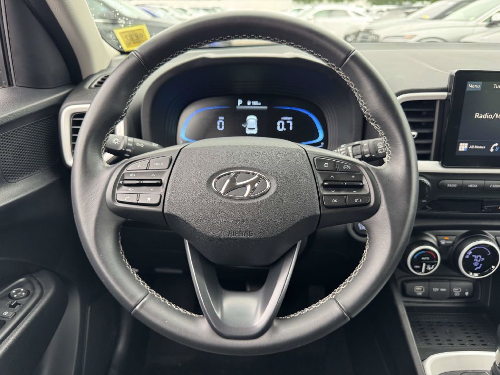 Certified 2026 Hyundai Venue SEL FWD image 15