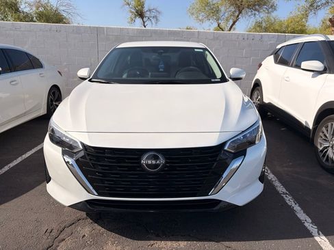Certified 2025 Nissan Sentra SV FWD image 3