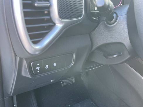 New 2025 Kia Soul LX image 23