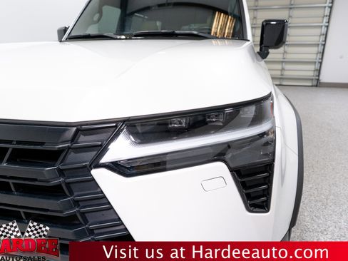 Used 2024 Lexus GX 550 image 8