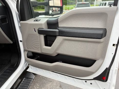 Used 2018 Ford F350 XL w/ Power Equipment Group image 20