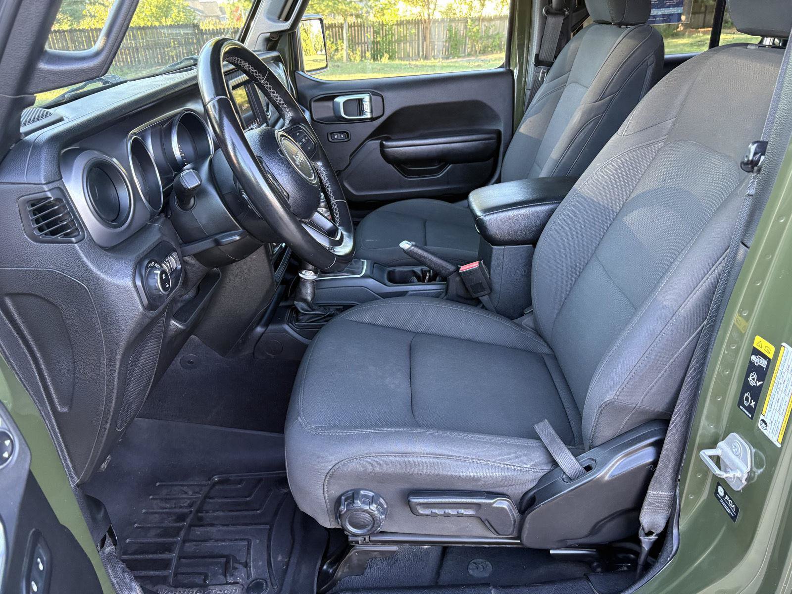 Used 2021 Jeep Gladiator Sport AWD/4WD image 4