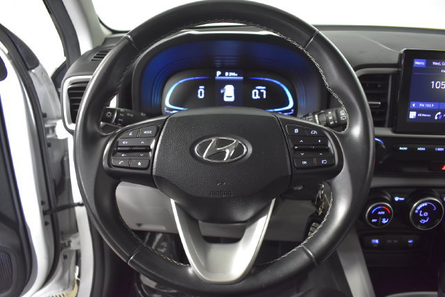 Used 2023 Hyundai Venue SEL w/ Cargo Package FWD image 14