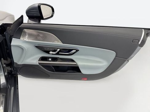 Certified 2022 Mercedes-Benz SL 63 AMG 4MATIC image 31