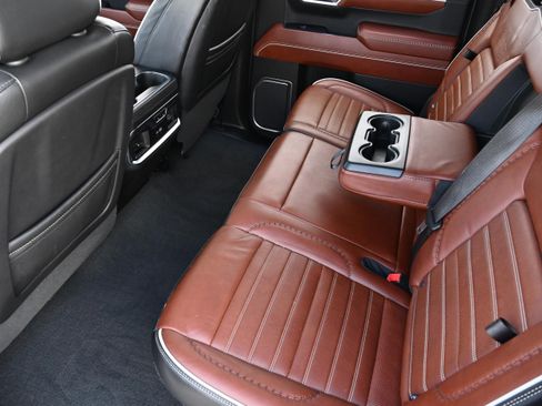 Used 2022 GMC Sierra 1500 Denali Ultimate image 10