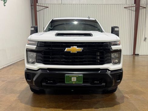Used 2024 Chevrolet Silverado 2500 W/T w/ WT Fleet Convenience Package AWD/4WD image 2